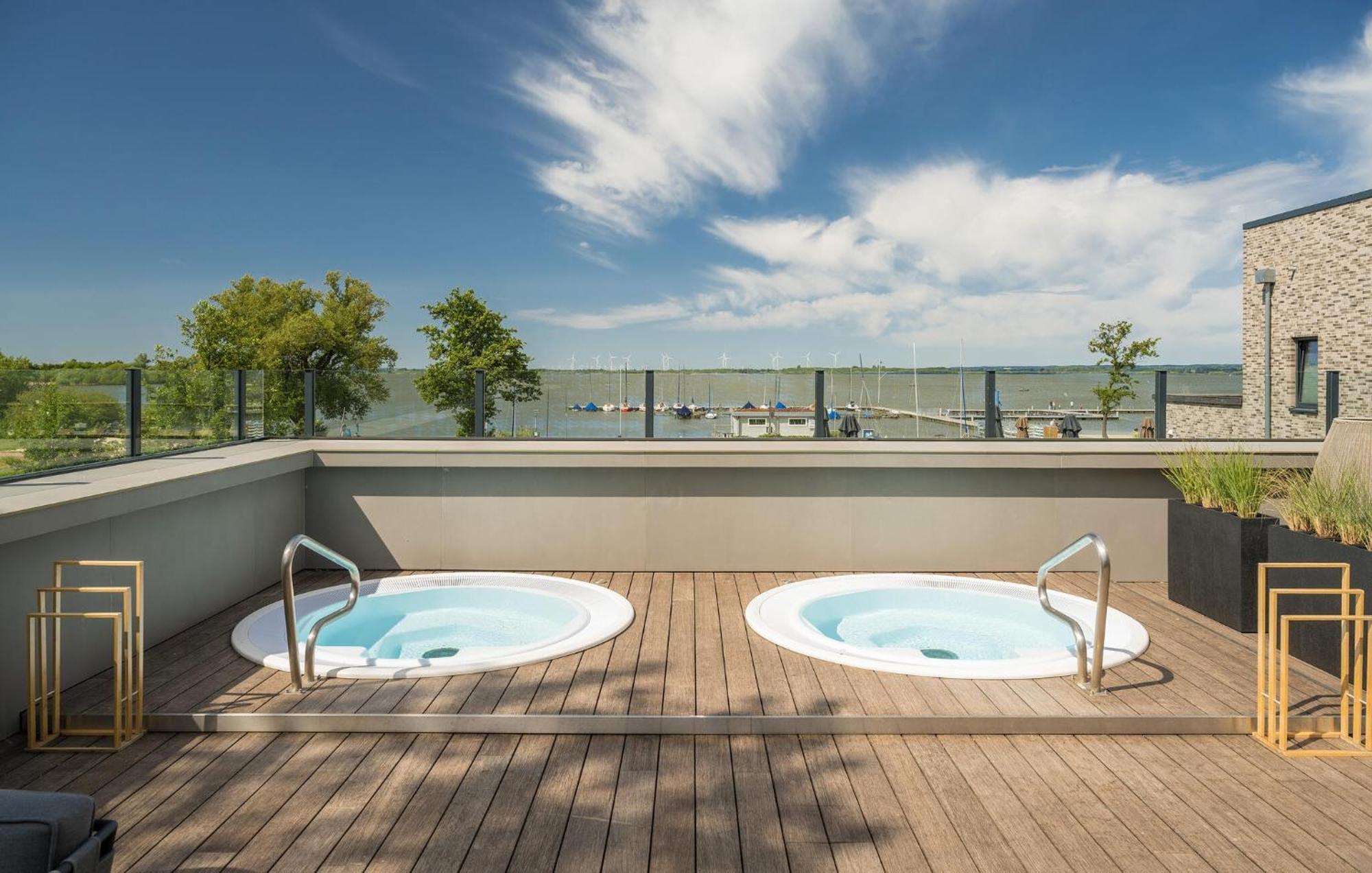 2 Bedroom Awesome Home In Lembruch-Duemmer See エクステリア 写真